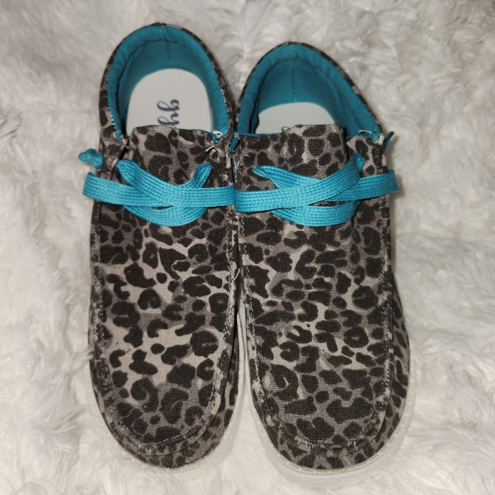 Gypsy Jazz Cheetah print Slip-On Hi-tops - size 9.5
